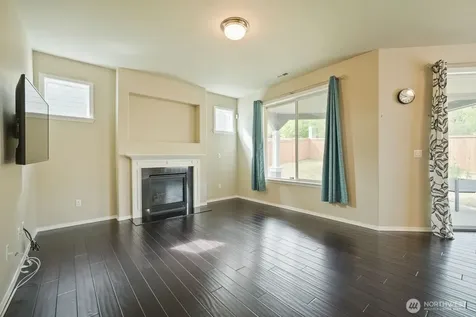 34004 12th Place SW Federal Way WA 98023