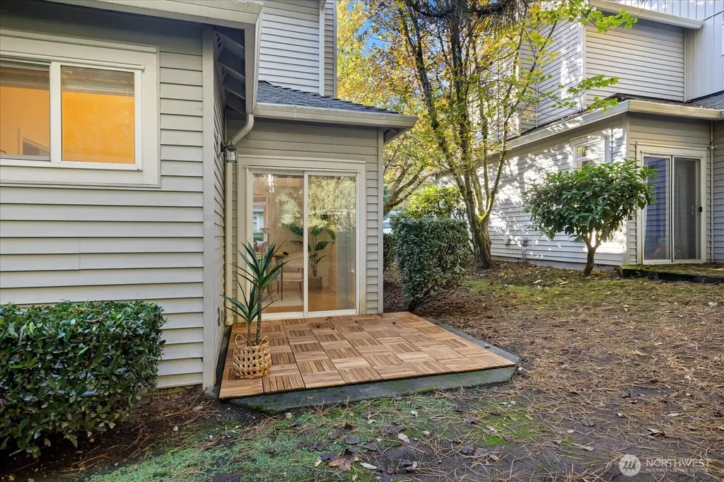 18003 NE 93rd Court Redmond WA 98052