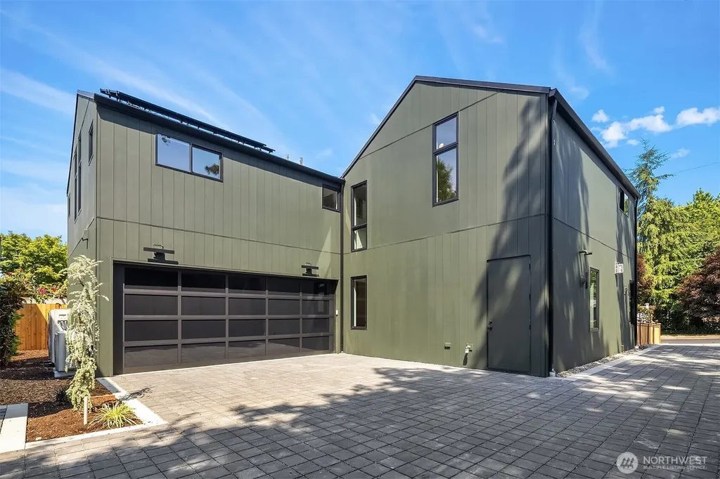 1847 4th Street Kirkland WA 98033