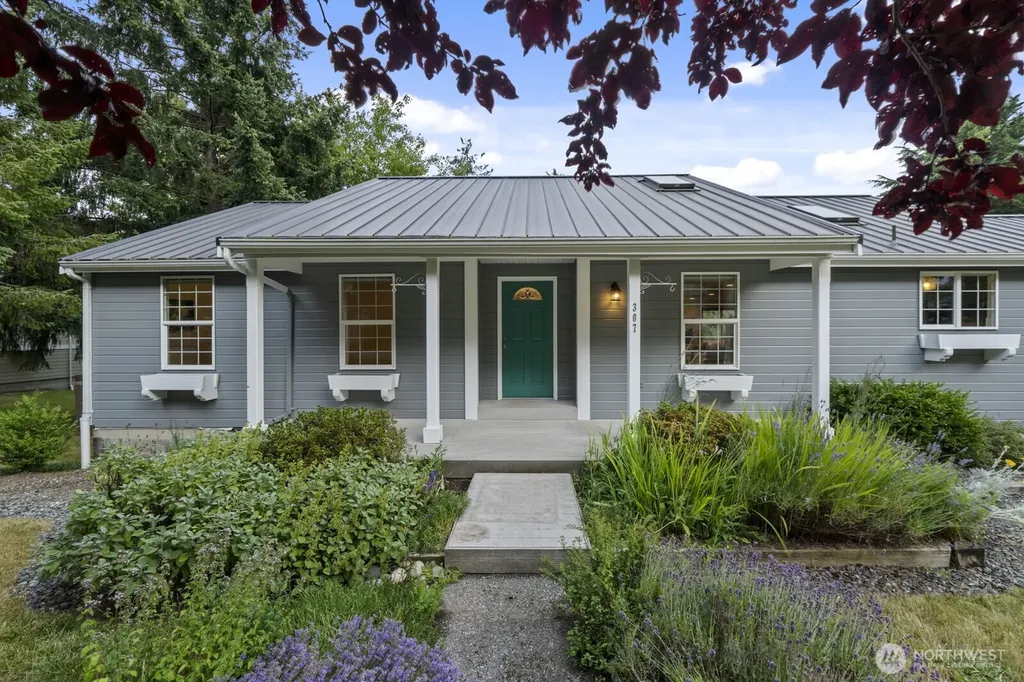 307 Willow Court N Bellingham WA 98225