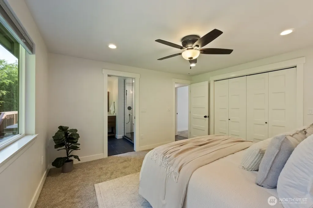 307 Willow Court N Bellingham WA 98225