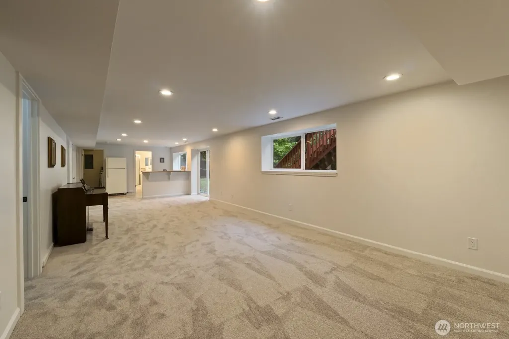 307 Willow Court N Bellingham WA 98225
