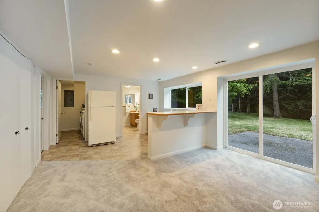 307 Willow Court N Bellingham WA 98225