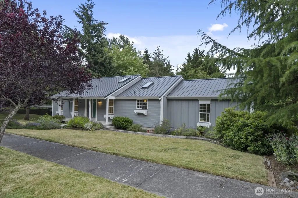 307 Willow Court N Bellingham WA 98225
