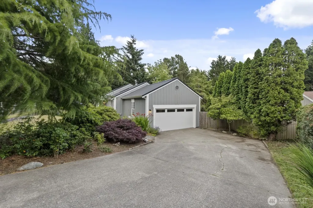 307 Willow Court N Bellingham WA 98225