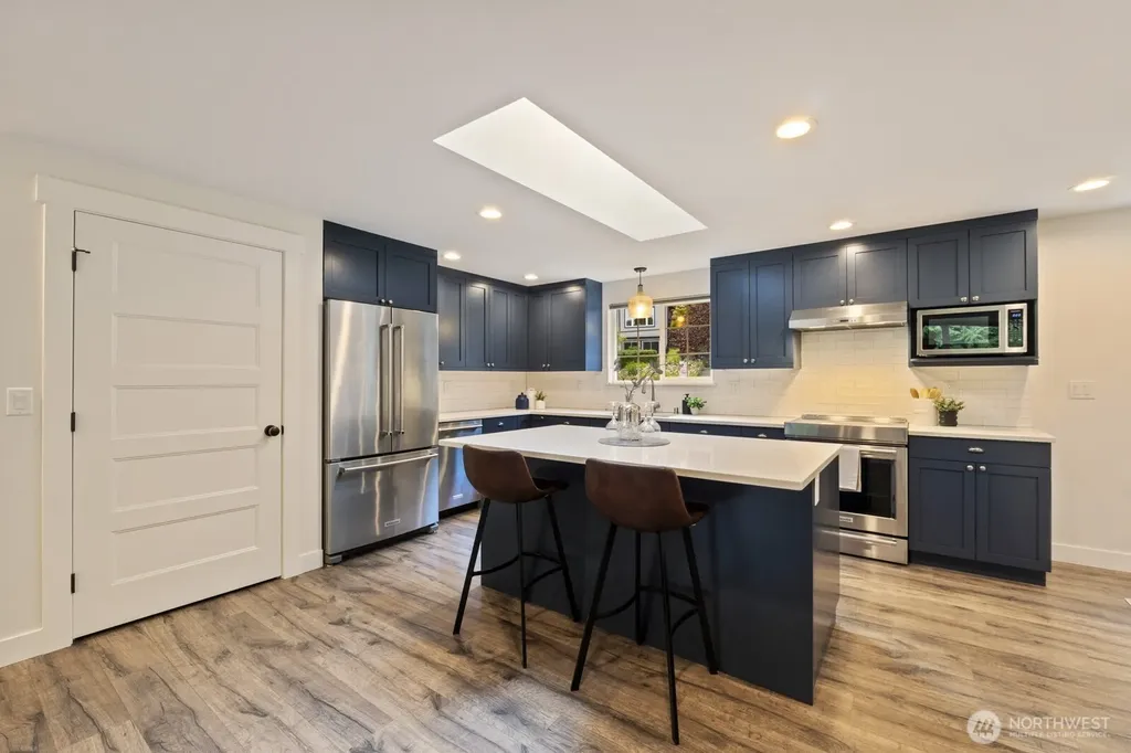 307 Willow Court N Bellingham WA 98225