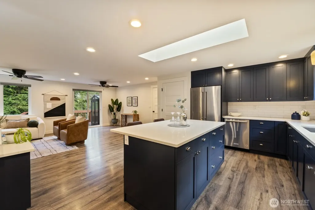 307 Willow Court N Bellingham WA 98225