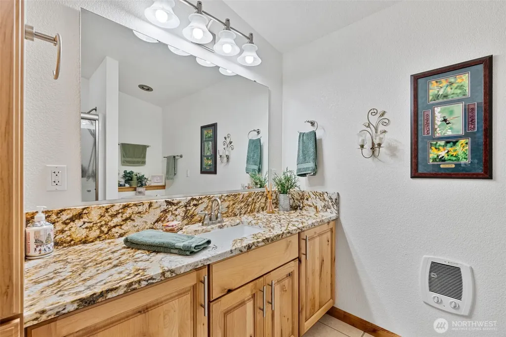 222 Volcano Lane Chehalis WA 98532