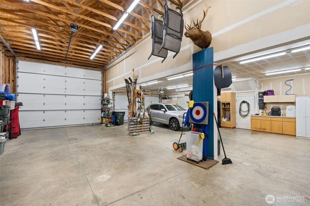 222 Volcano Lane Chehalis WA 98532