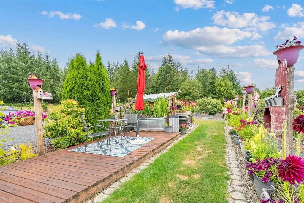 222 Volcano Lane Chehalis WA 98532