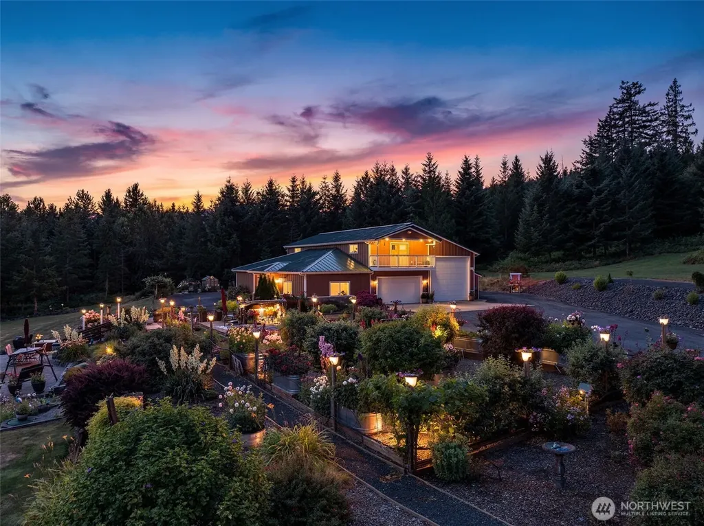 222 Volcano Lane Chehalis WA 98532