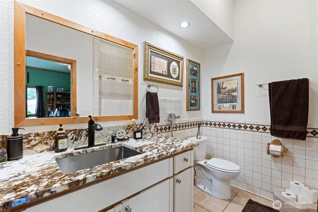 222 Volcano Lane Chehalis WA 98532