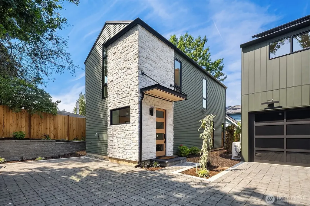 1845 4th Street Kirkland WA 98033
