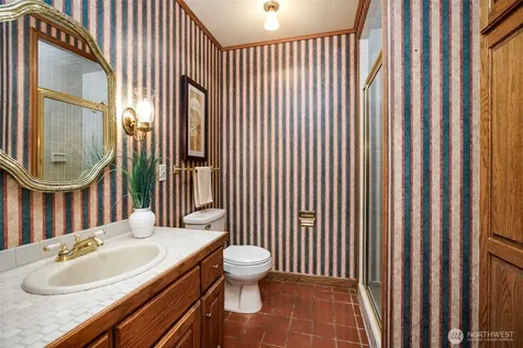 6573 Windermere Road Seattle WA 98105