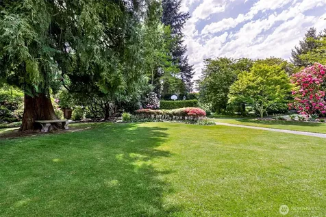 6573 Windermere Road Seattle WA 98105