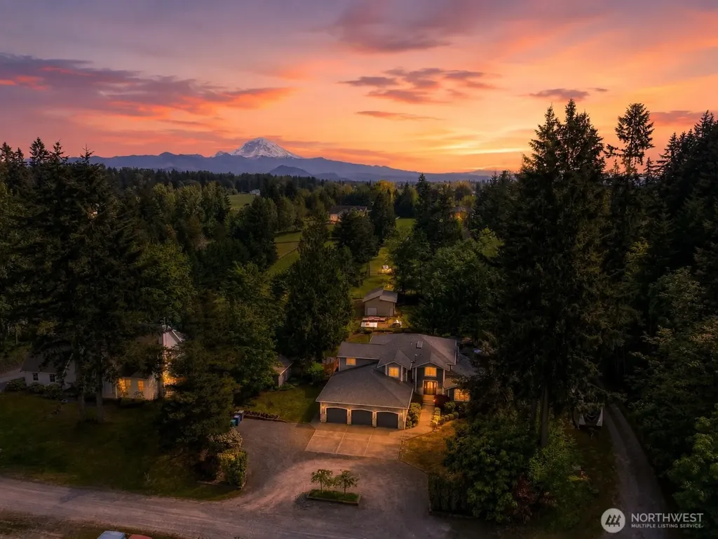 24015 SE 380th Street Enumclaw WA 98022