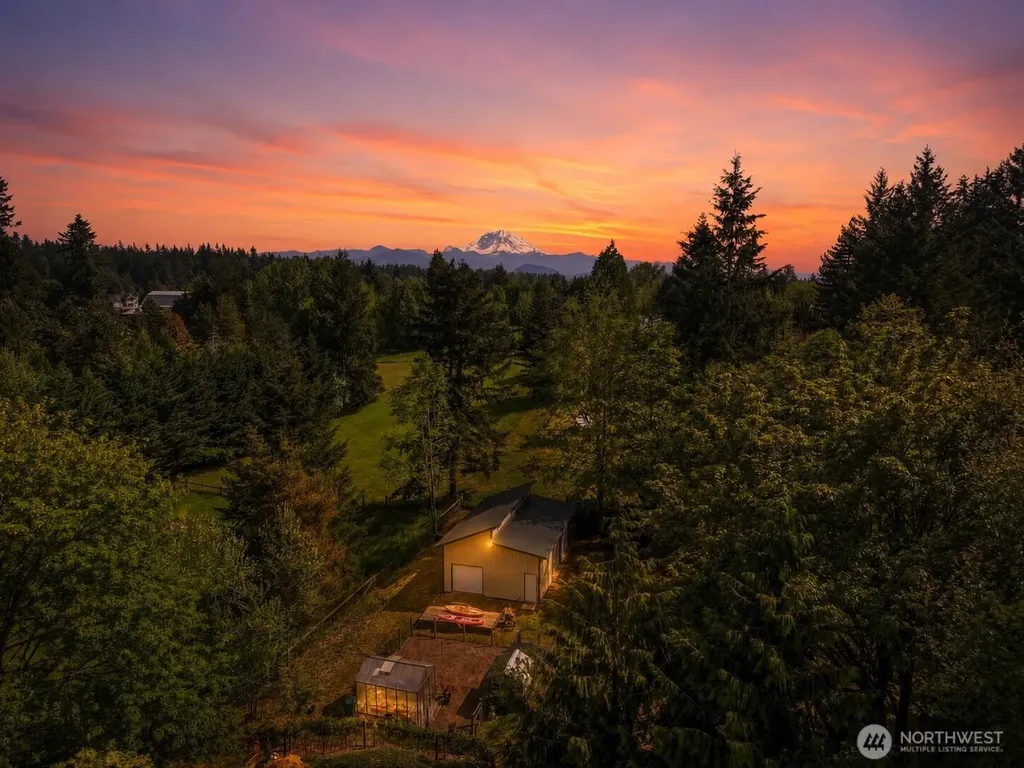 24015 SE 380th Street Enumclaw WA 98022