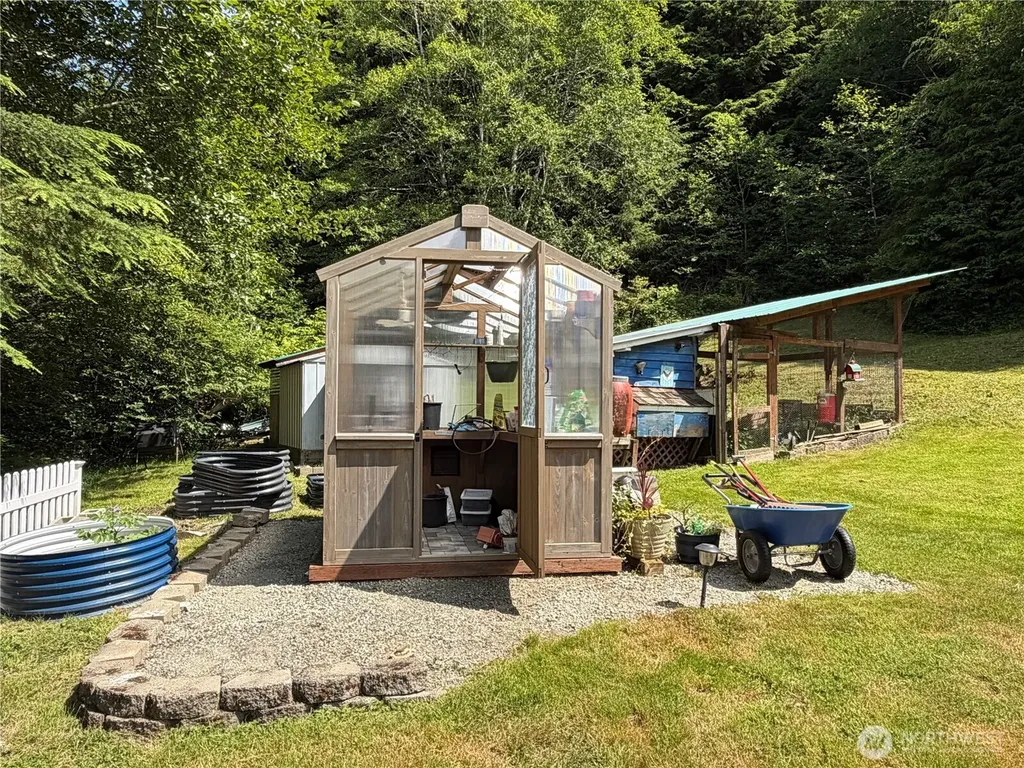 1705 Highway 101 Forks WA 98331