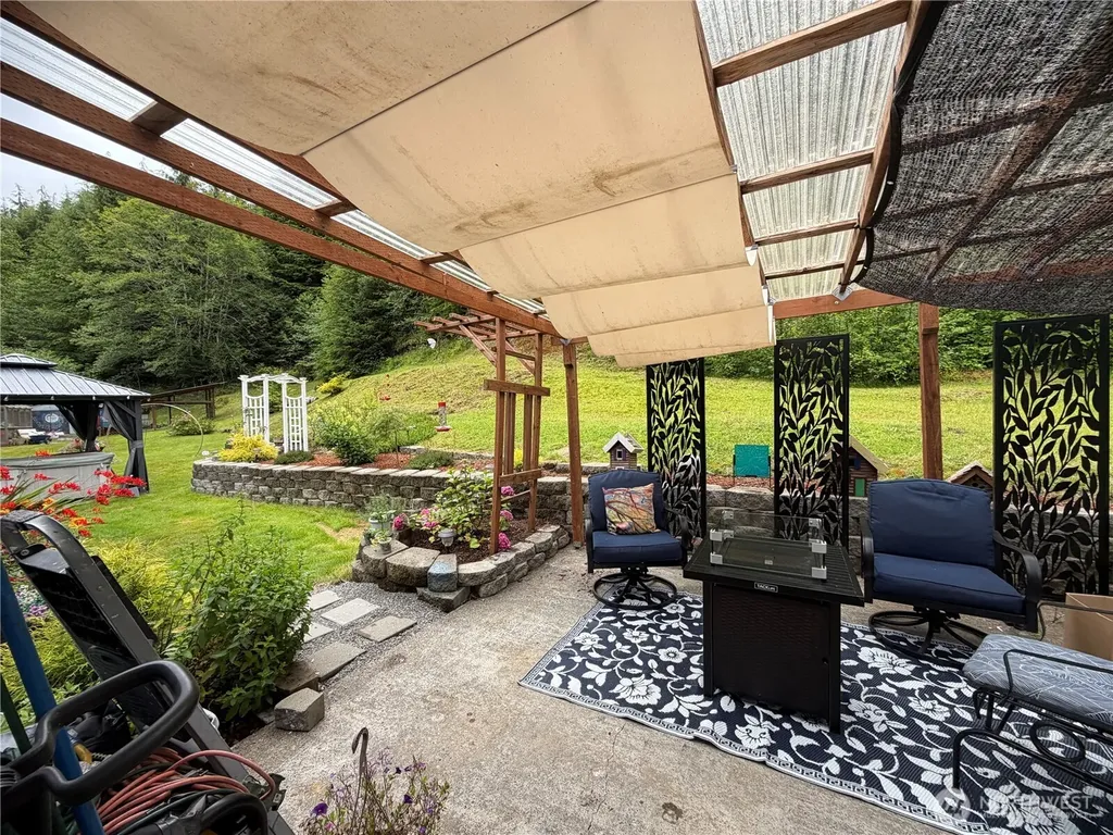 1705 Highway 101 Forks WA 98331