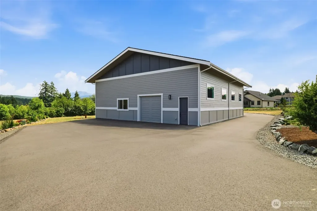 28210 142nd St E Buckley WA 98321