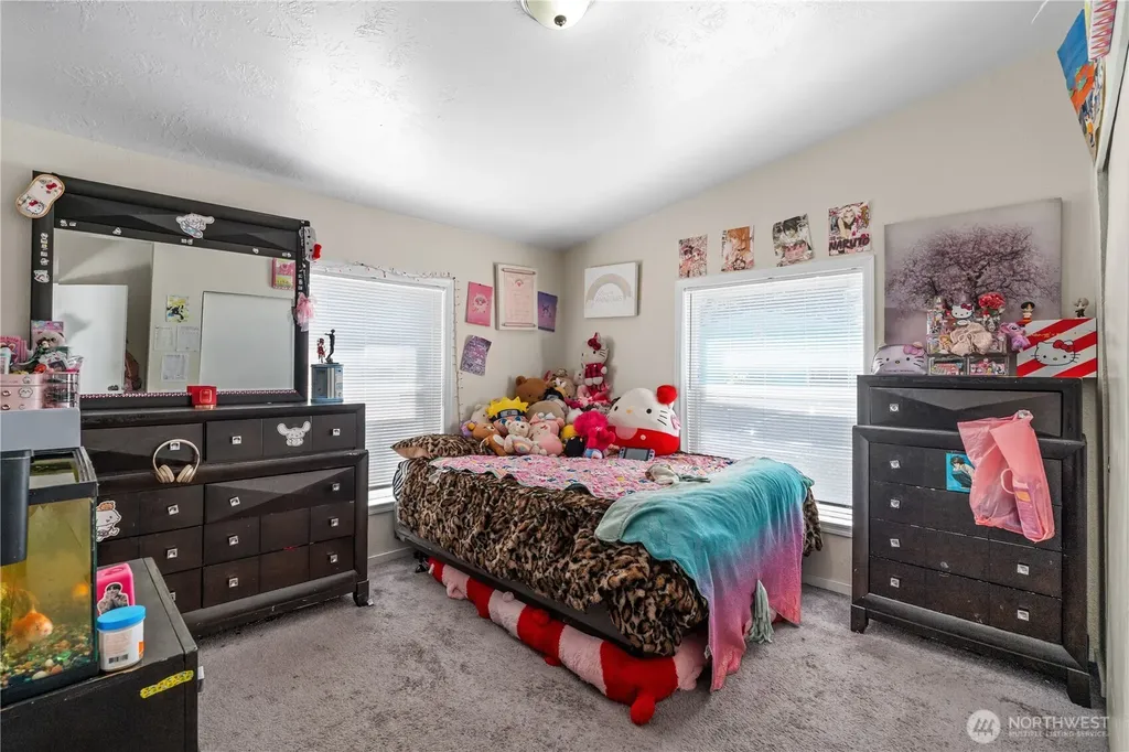 6605 237th Street E Graham WA 98338