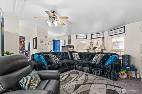 6605 237th Street E Graham WA 98338