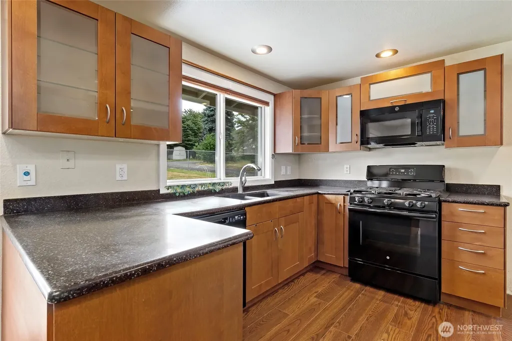 10717 SE 211th Street Kent WA 98031