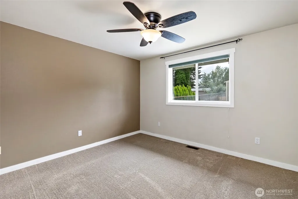 10717 SE 211th Street Kent WA 98031