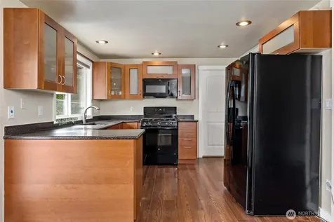 10717 SE 211th Street Kent WA 98031