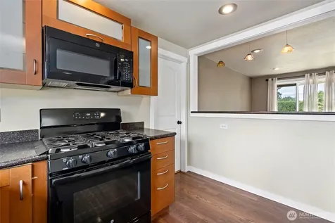 10717 SE 211th Street Kent WA 98031