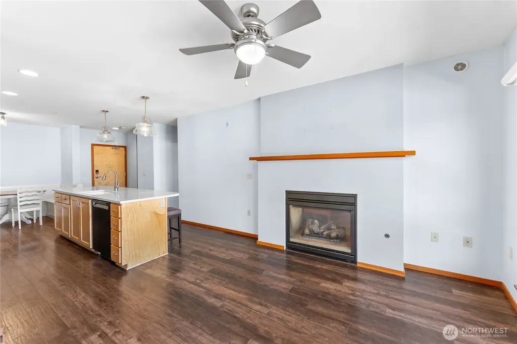 210 Pioneer Puyallup WA 98371