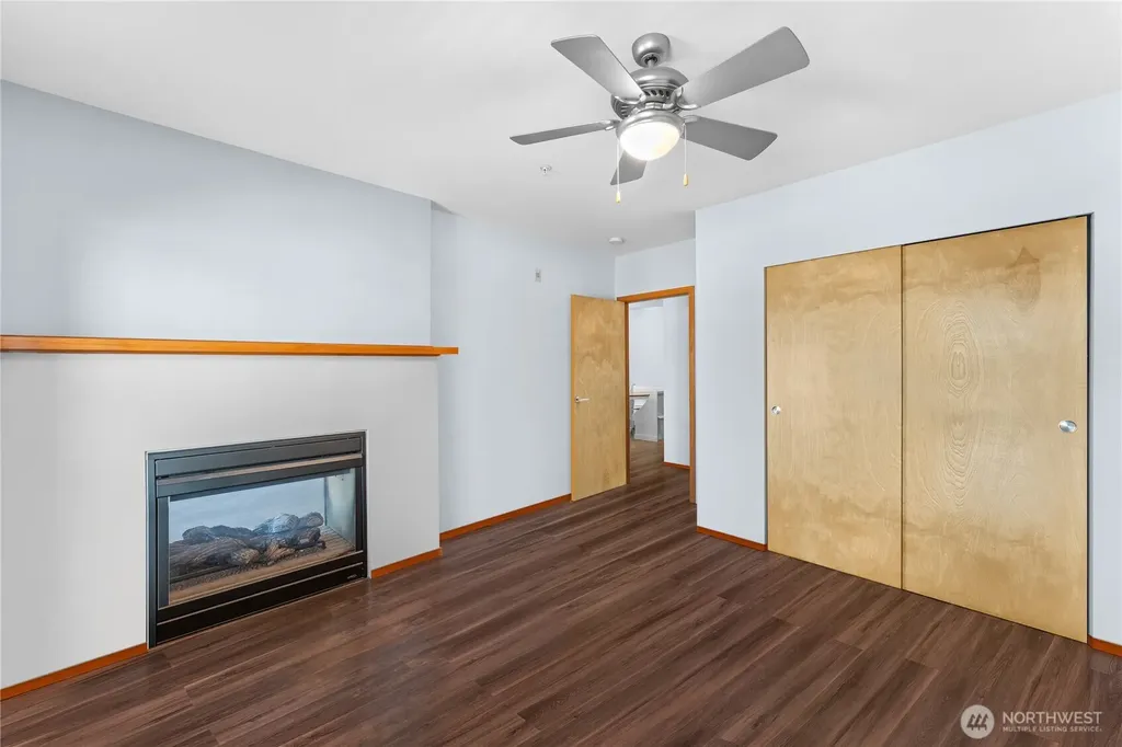 210 Pioneer Puyallup WA 98371