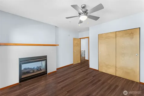210 Pioneer Puyallup WA 98371