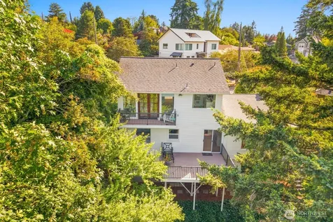3642 37th Avenue W Seattle WA 98199