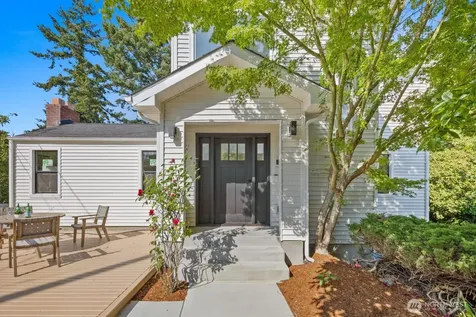 3642 37th Avenue W Seattle WA 98199