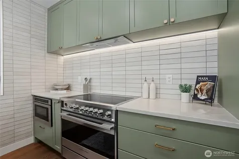 2414 Queen Anne Avenue N Seattle WA 98119