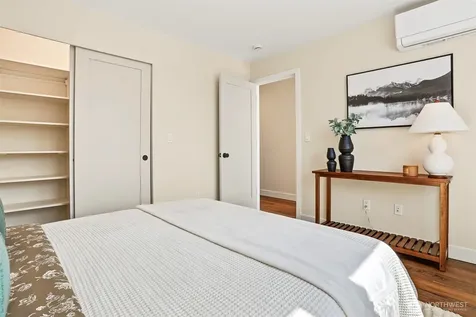 2414 Queen Anne Avenue N Seattle WA 98119
