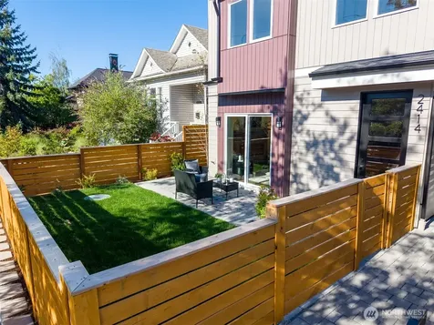 2414 Queen Anne Avenue N Seattle WA 98119