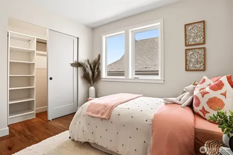 2414 Queen Anne Avenue N Seattle WA 98119