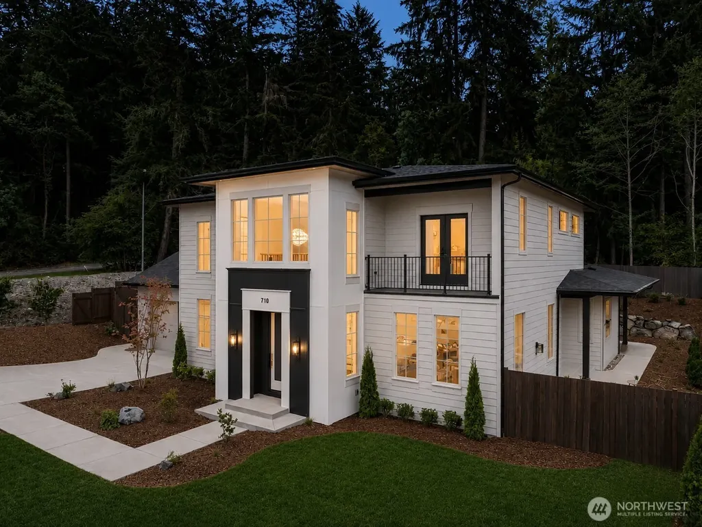 710 Chris David Drive Steilacoom WA 98388