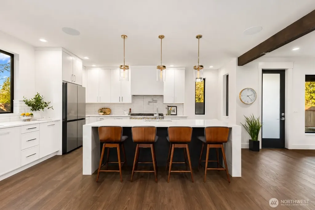 601 Chris David Drive Steilacoom WA 98388