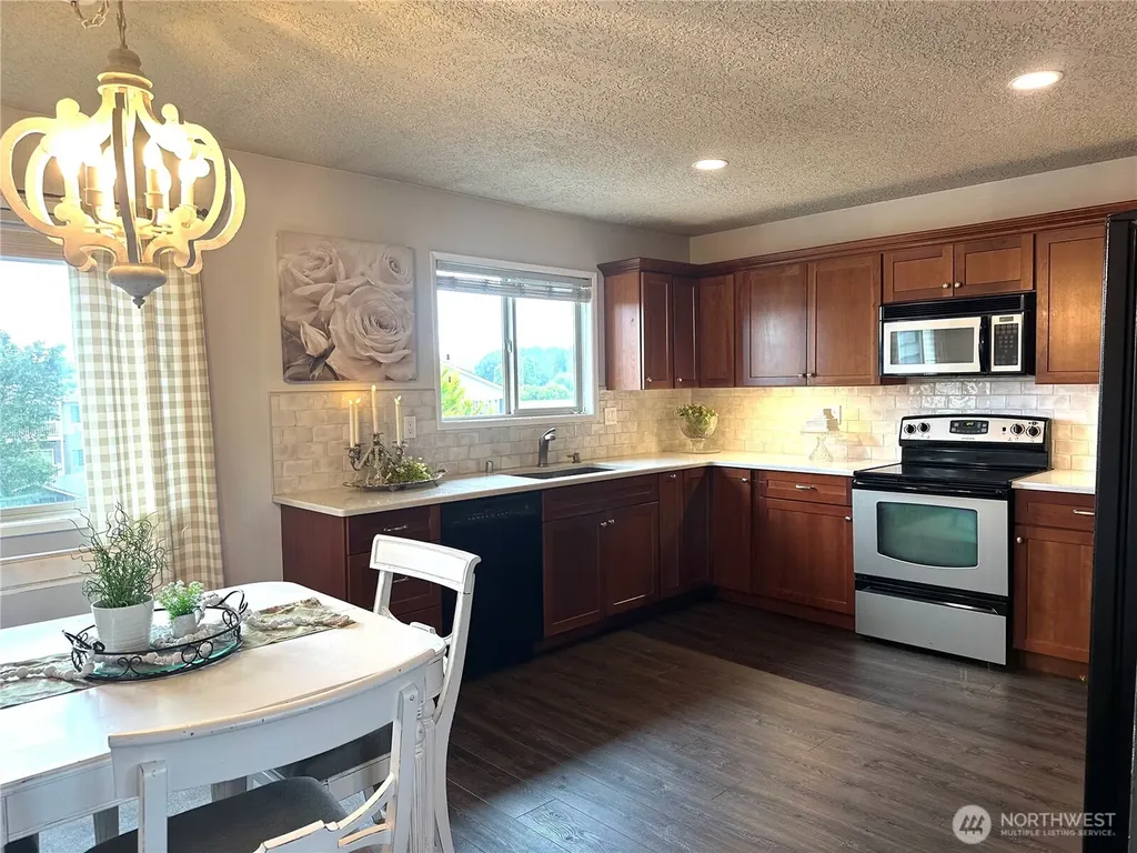 1310 River Road Longview WA 98632