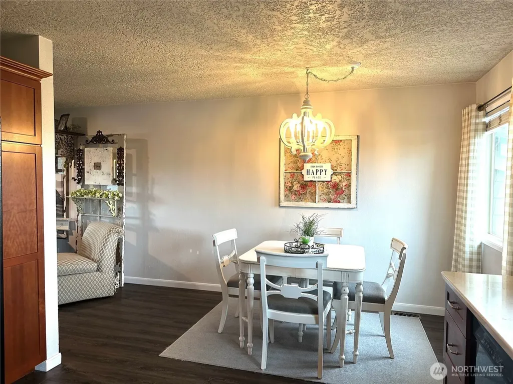 1310 River Road Longview WA 98632