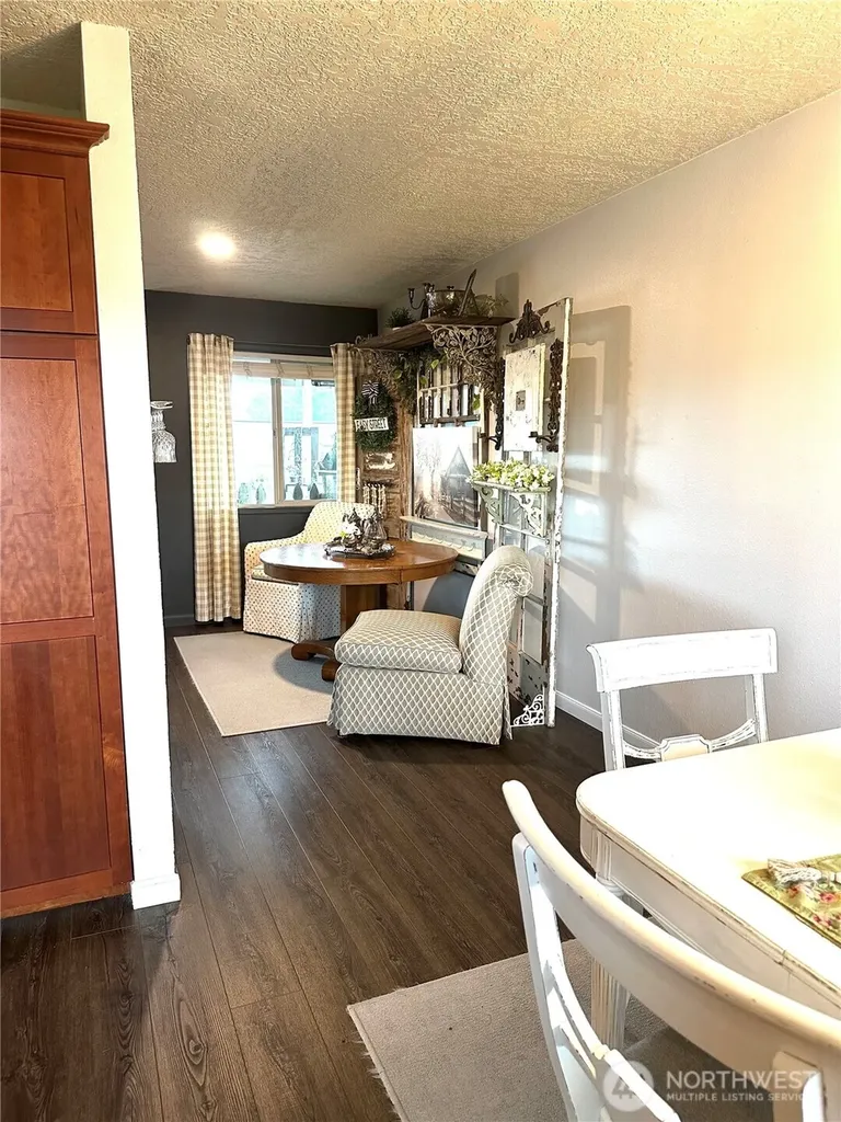 1310 River Road Longview WA 98632