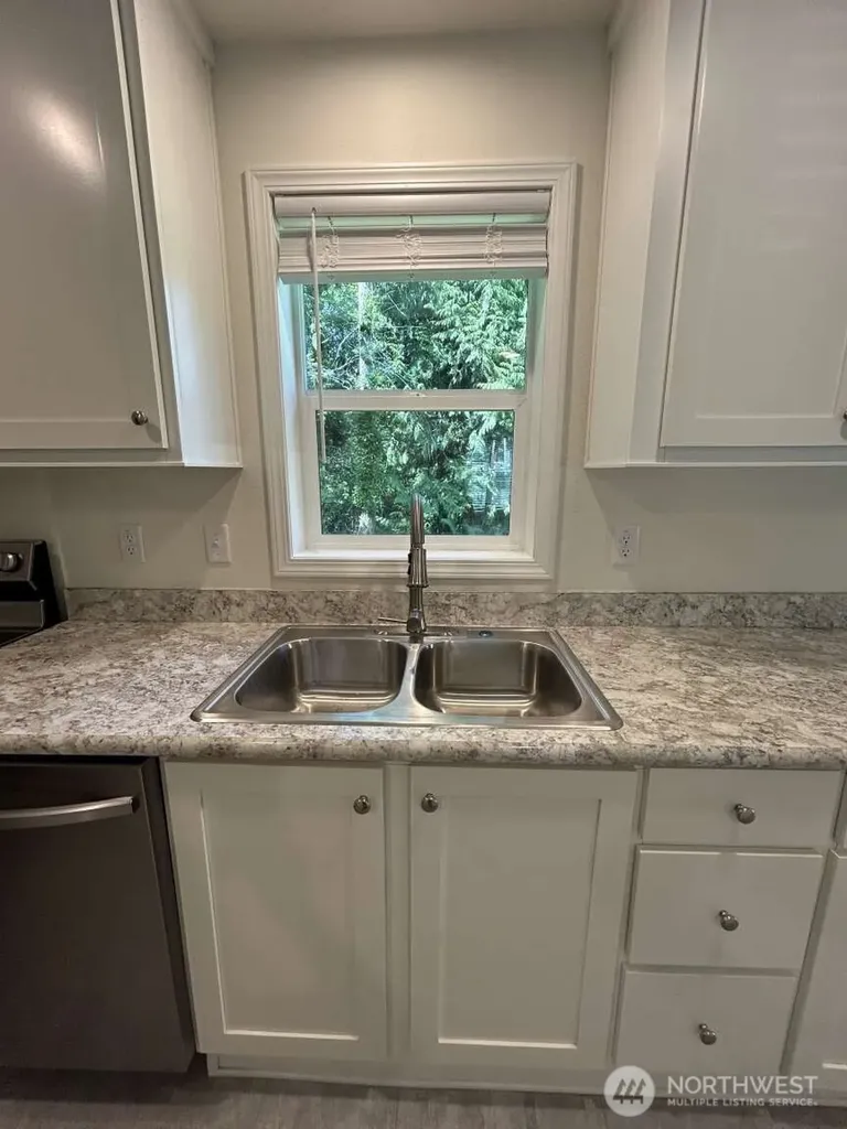 214 W Griffith Street Aberdeen WA 98520