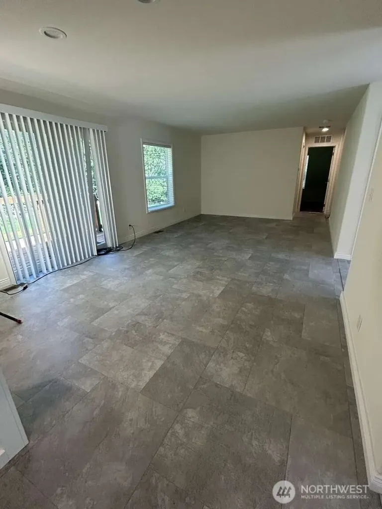 214 W Griffith Street Aberdeen WA 98520