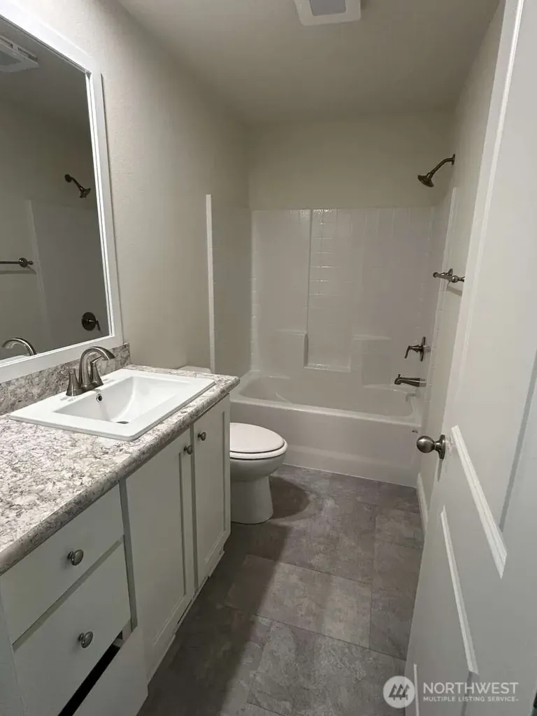 214 W Griffith Street Aberdeen WA 98520
