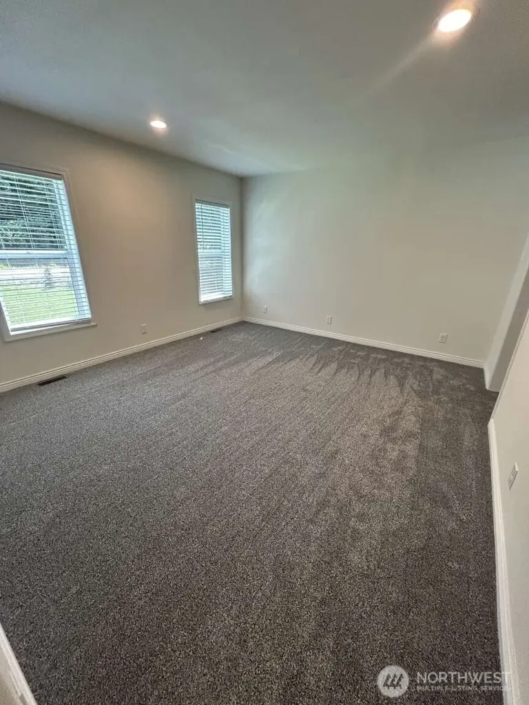 214 W Griffith Street Aberdeen WA 98520