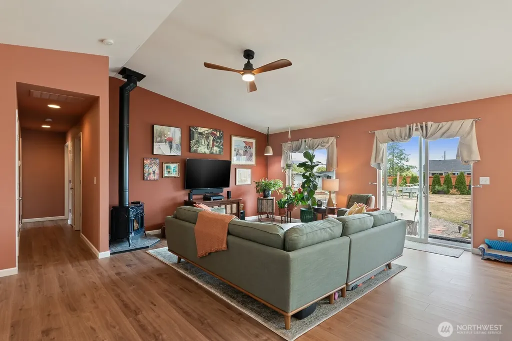 1929 Elhardt Street Camano Island WA 98282