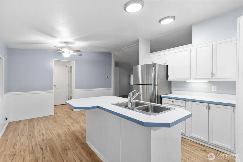 11100 4th Avenue W Everett WA 98204